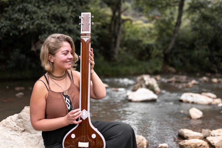 Choosing the Right Mandolin: What Beginners Need to Know